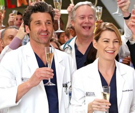 Herci z Grey's Anatomy podepisují smlouvy
